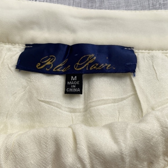 Blue Rain creamy white crochet skirt. - Picture 4 of 13